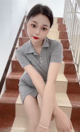 大连服务型妹子白净迷人