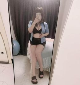 奉贤D杯坦克妹