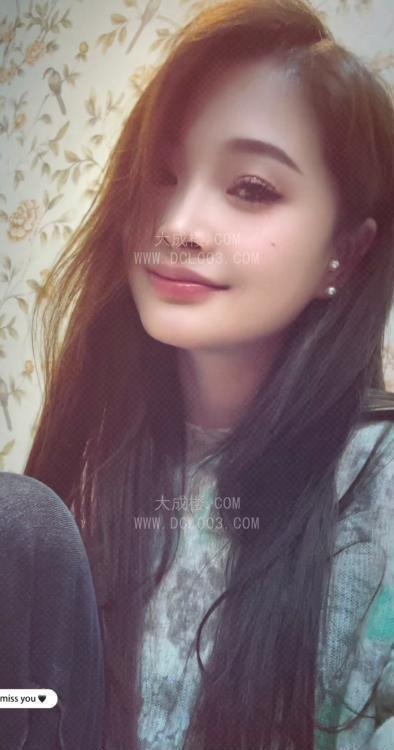 武汉武昌梦时代荔枝妹