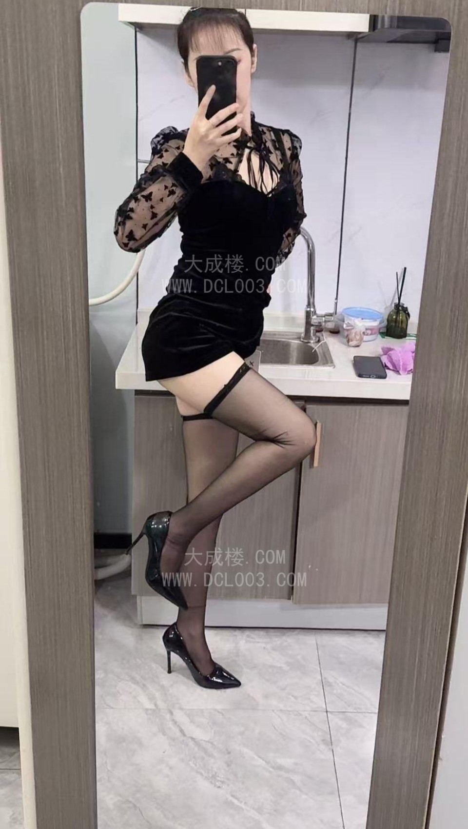 济南鑫恒广场美少妇