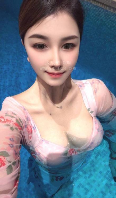 杭州黑丝OL制服风骚妹子