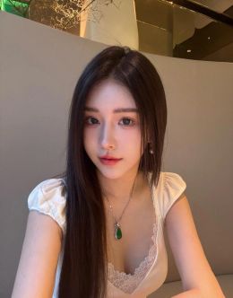 朝阳性感大奶小骚妹可调教
