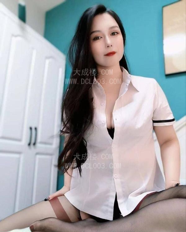 郑州黑丝大奶熟女萱萱