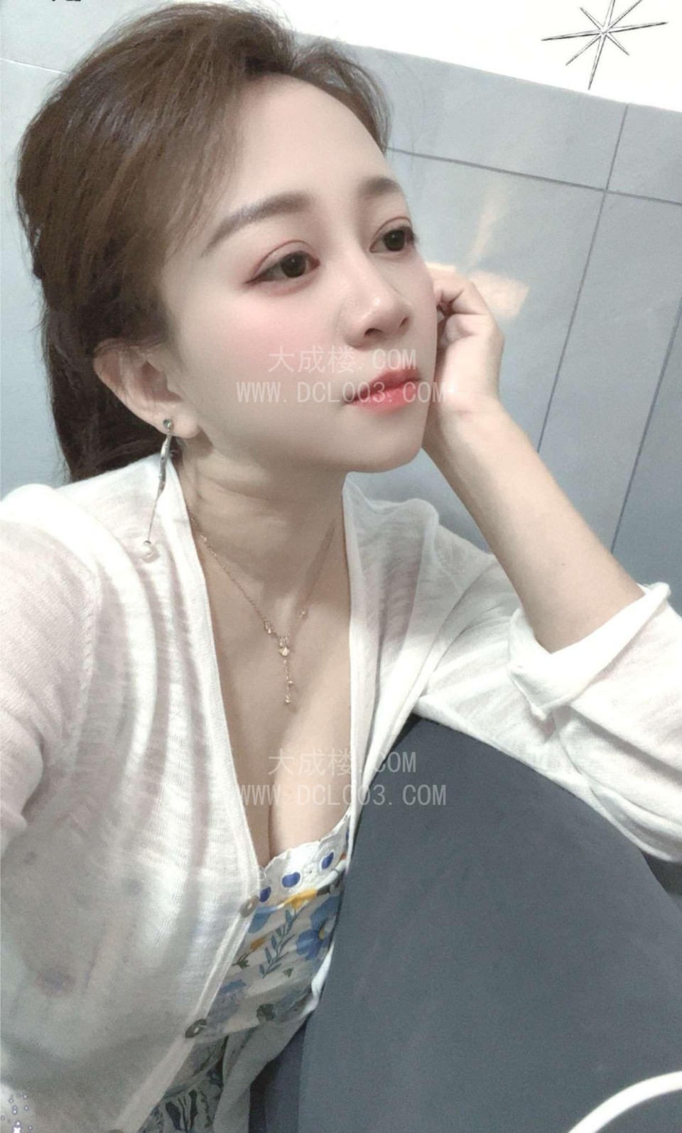杭州大胸少妇倩倩