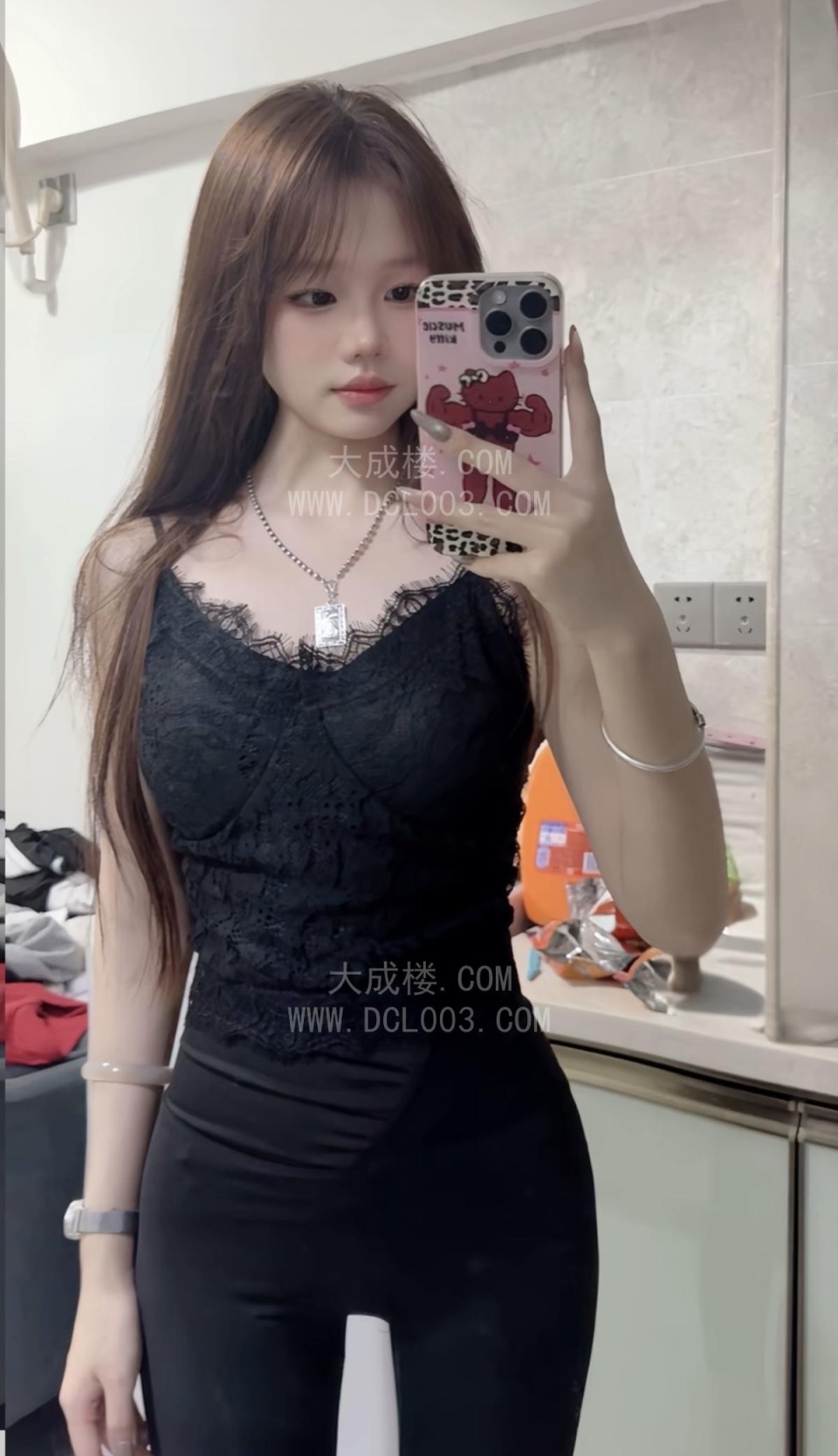 朝阳清纯小妹胸大身材好