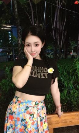 罗湖性感红酒妹
