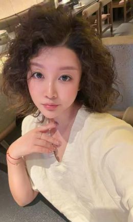 太原韩系一字马美女