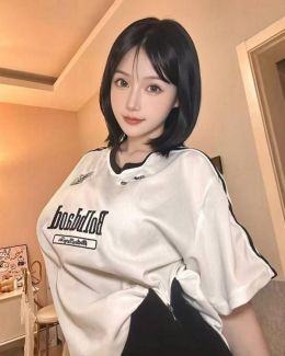 杭州粉嫩大胸一线天UU