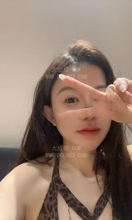 龙岗舌吻女王妞妞
