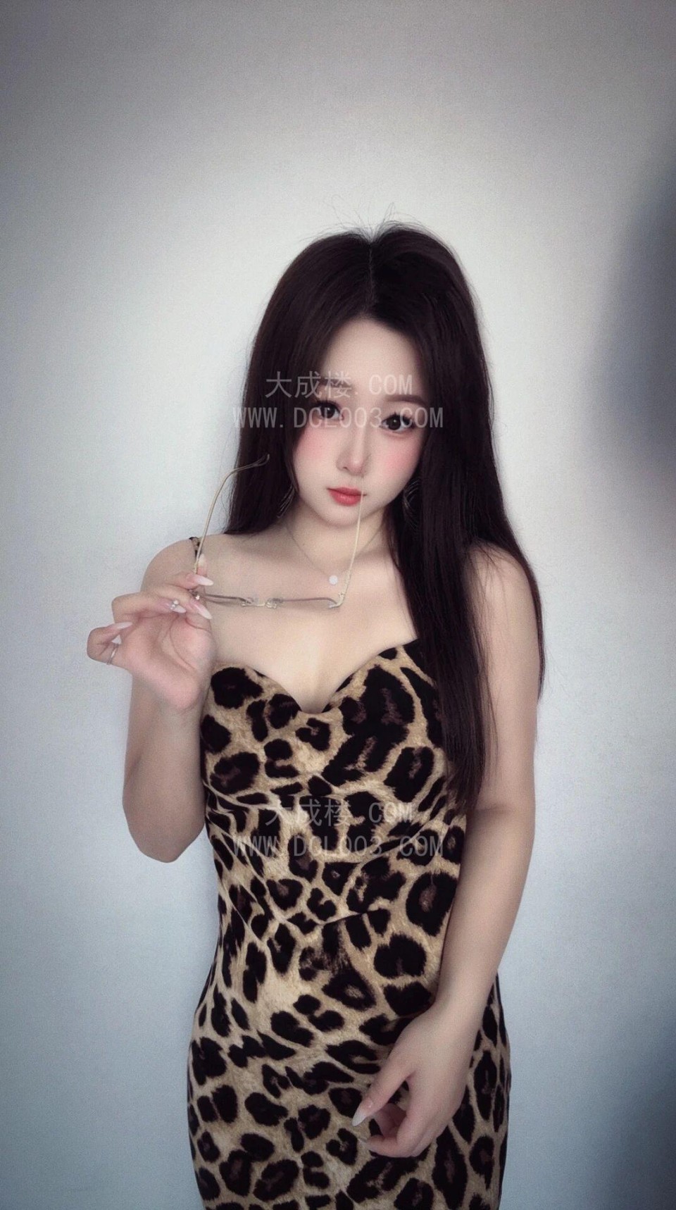 石家庄桥西眼镜妹花花