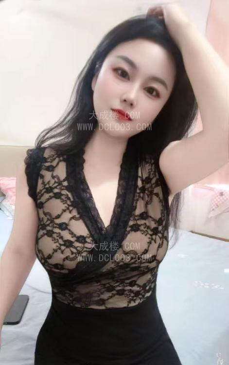 西宁海湖眼睛妹