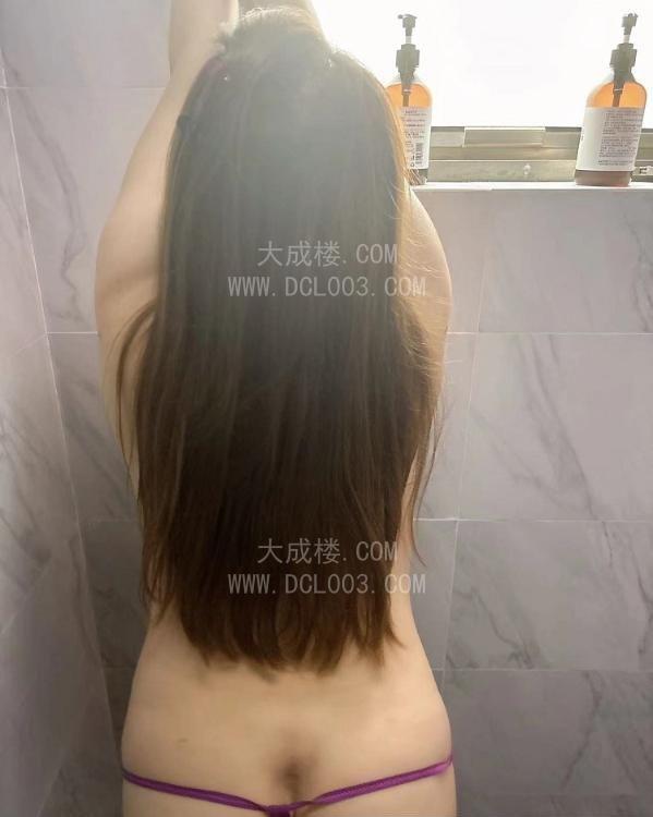宝山大胸小少妇