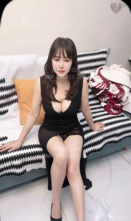 成都D奶白皮少妇