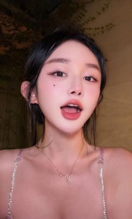 朝阳爆乳小湿姐