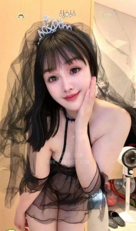 杭州上城服务系蜜桃臀梨子