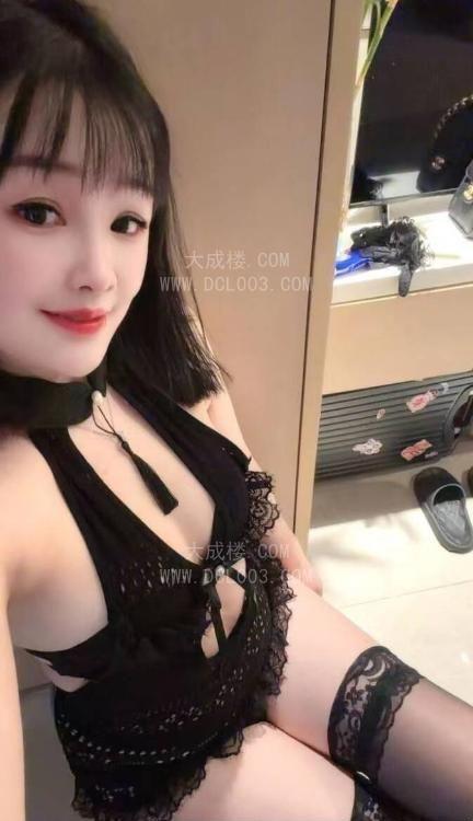 杭州上城服务系蜜桃臀梨子
