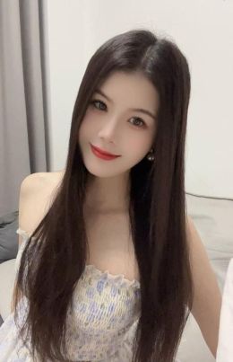 白云肤白大长腿御姐