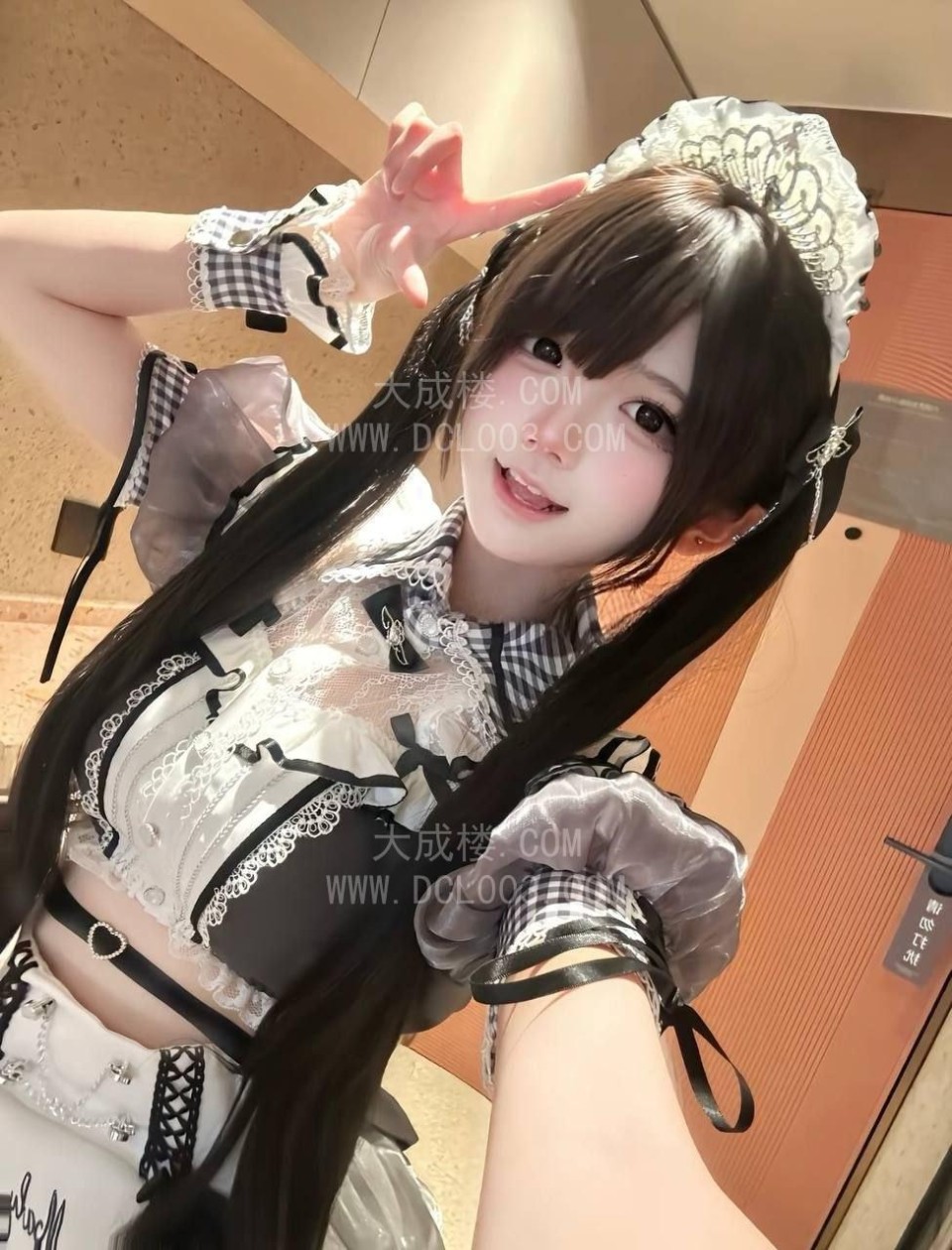杭州东站高颜白虎萝莉