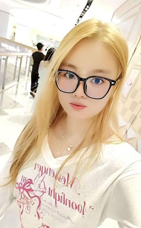 闵行三通蜜桃臀少妇