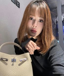 成都巨臀G奶性感念姐