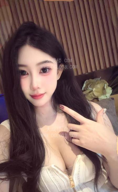 闵行性感丰满大胸黎老师