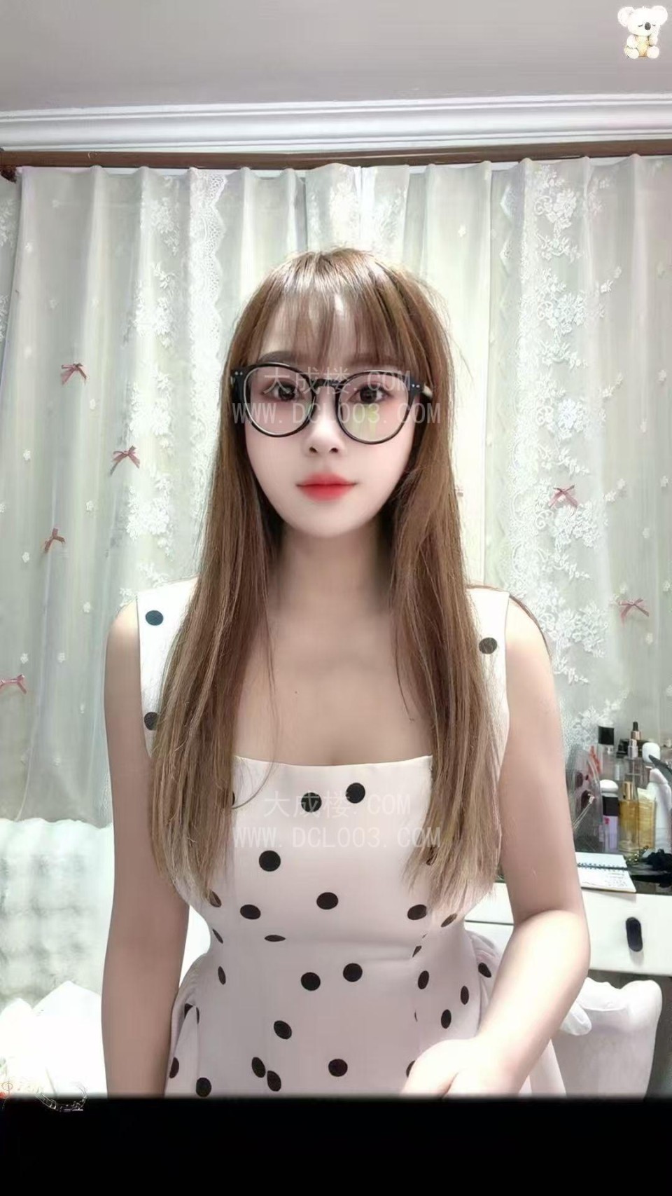 普陀童颜大胸妹子