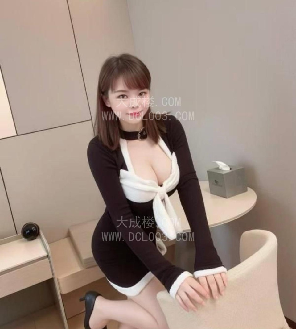 松江肤白爆乳唐珊珊