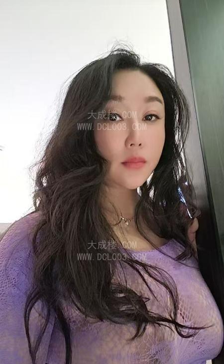 沈阳潮喷毒龙丰满骚货