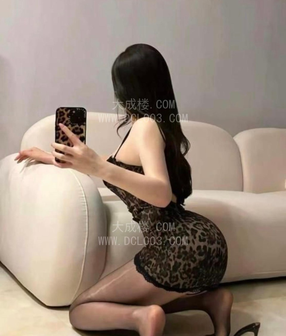 朝阳高挑长腿白皙少妇