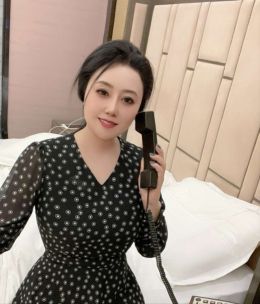 龙岗重庆大奶御姐小艺