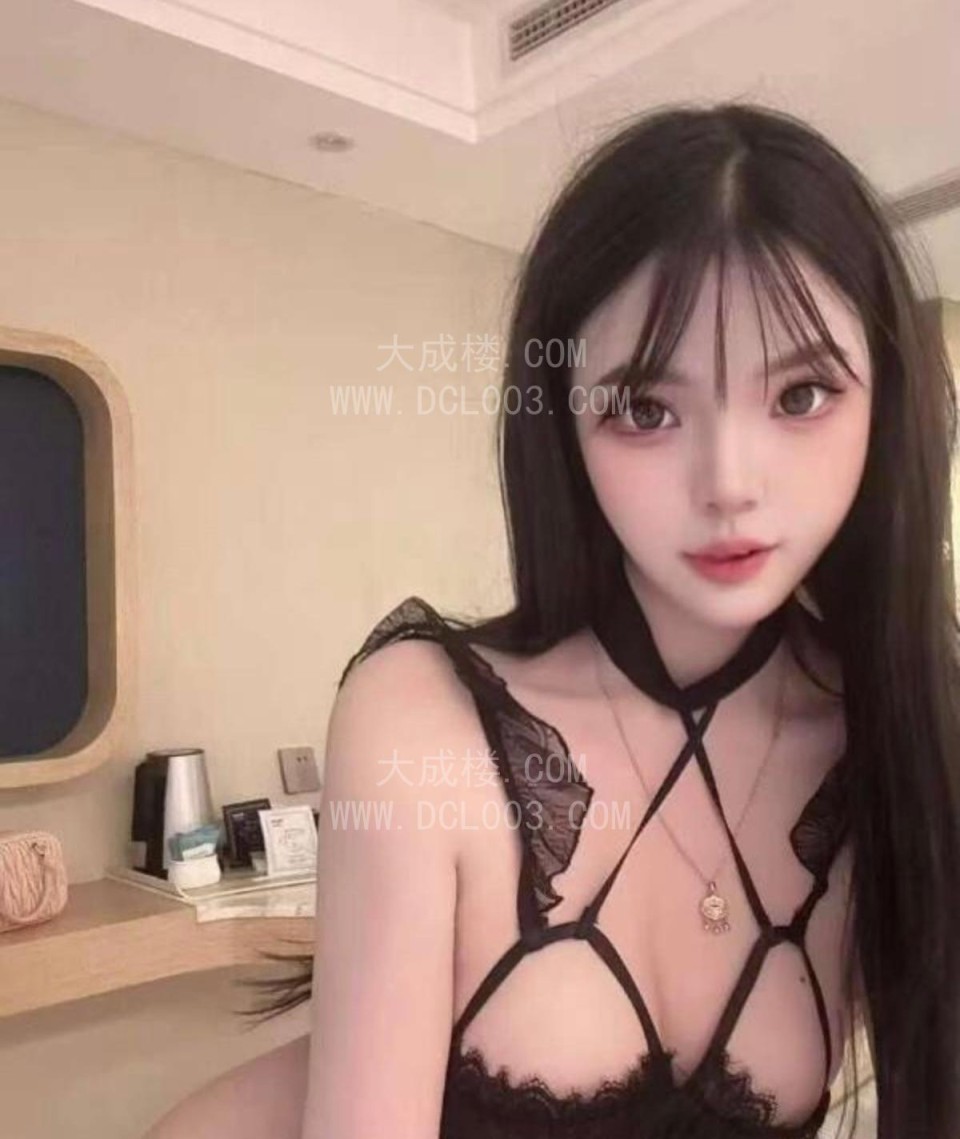 杨浦皙白大奶粉嫩比比