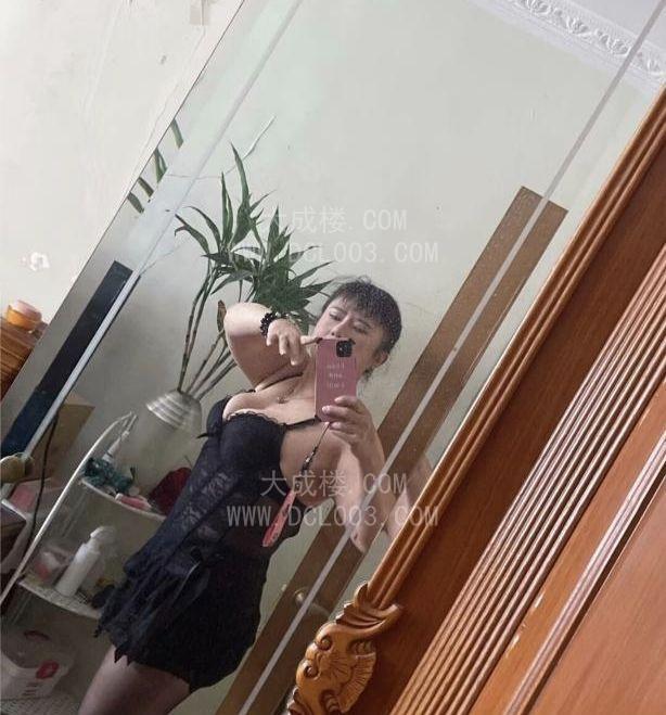 上海徐家汇大奶熟女