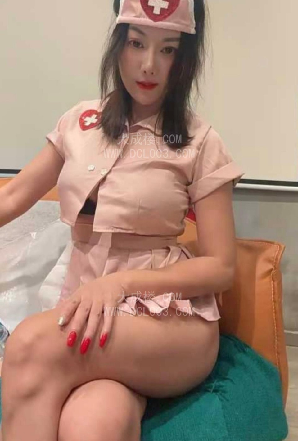 福田炮架晶晶