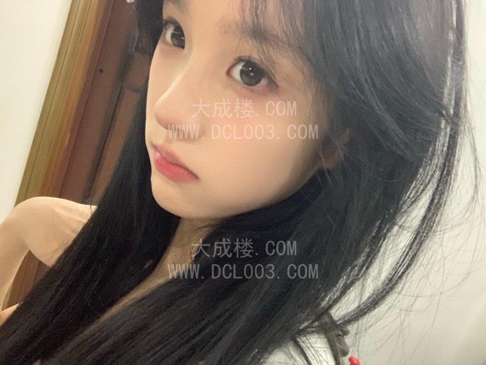 白云可爱娃娃脸萌妹可外出