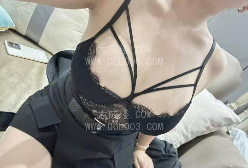 成都大白E奶小浪浪