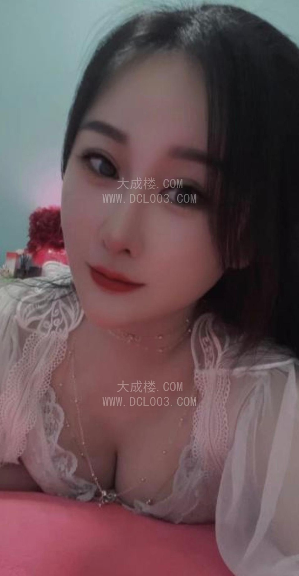 性感D奶颜值小姐姐