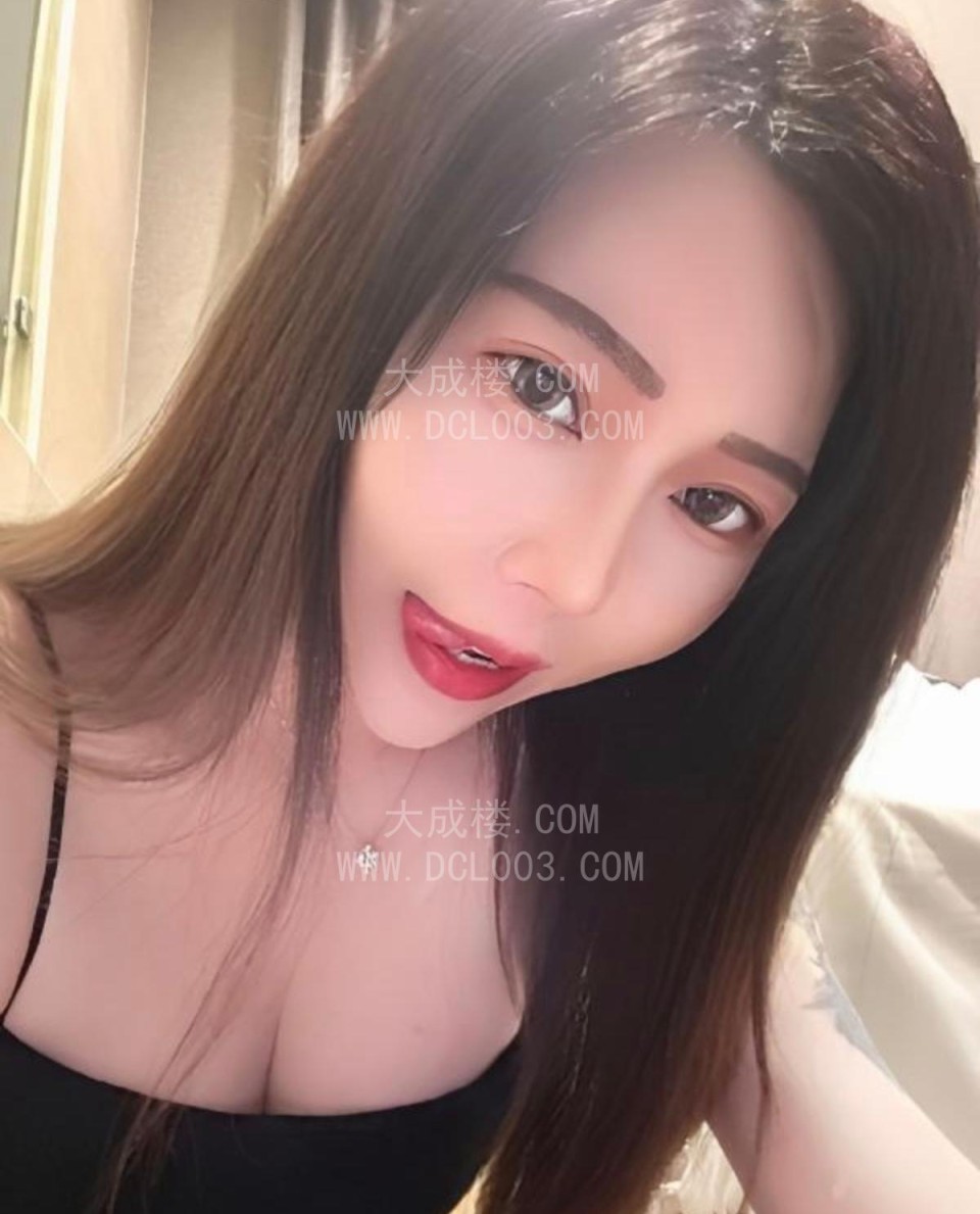 乌市蜜桃臀尤物