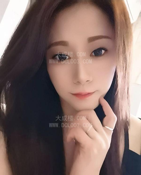 龙华丰满性感美女