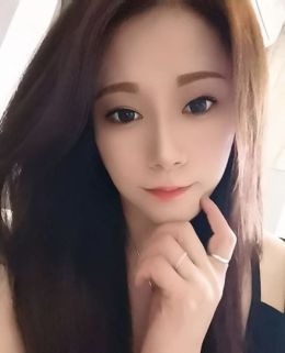 龙华丰满性感美女
