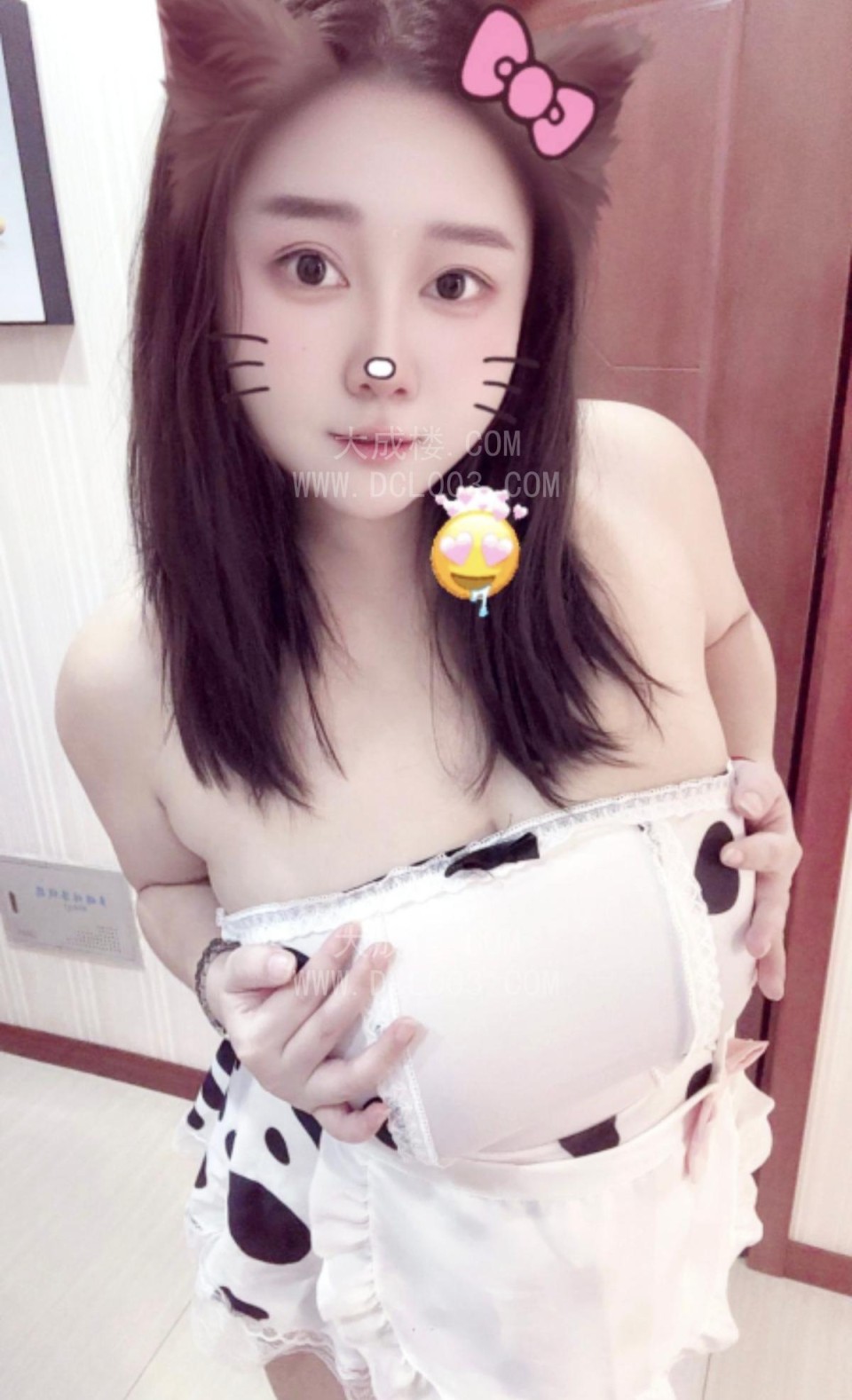西城E乳波霸妹安安