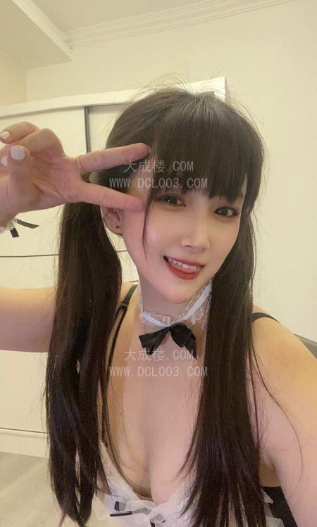 双马尾邻家姑娘晓晓