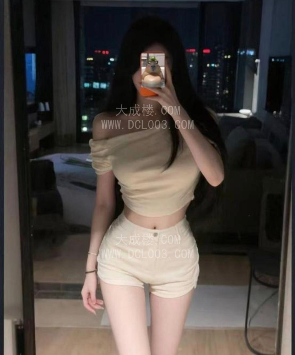 南山性感甜妹