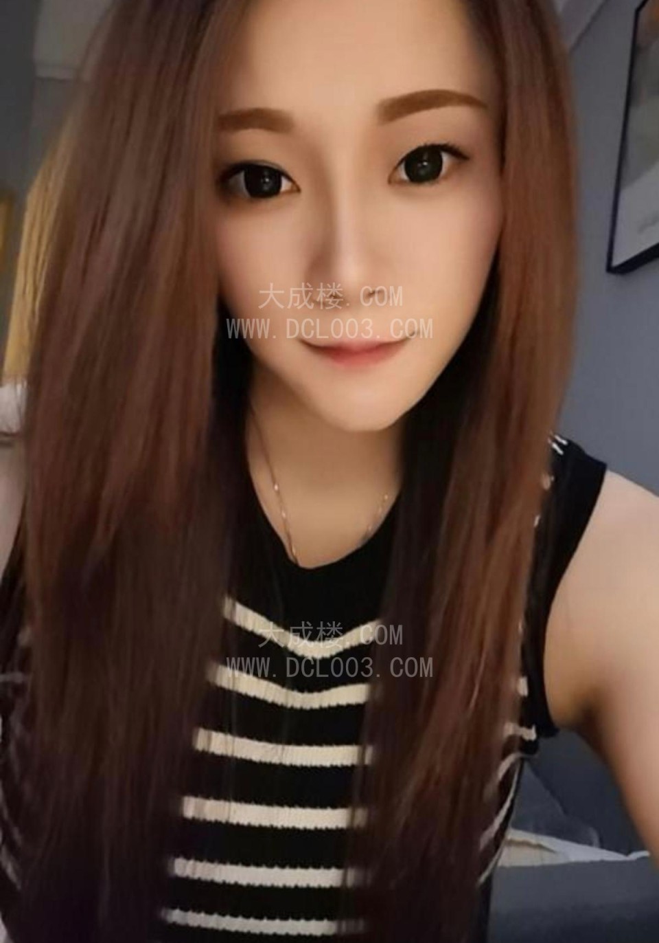龙华大胸性感小姐姐