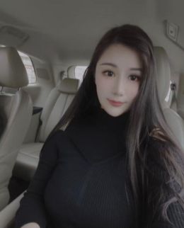 武汉大胸翘臀妹子