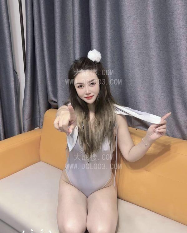 美乳骚妇瑶妹儿