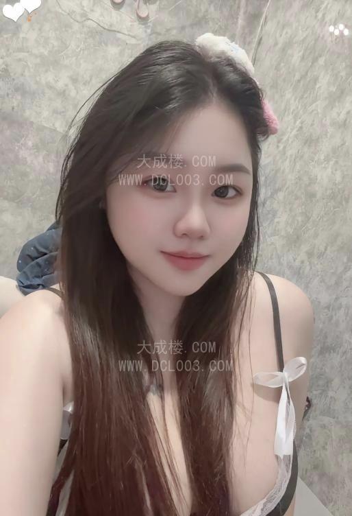 哈尔滨微胖巨乳精神小妹