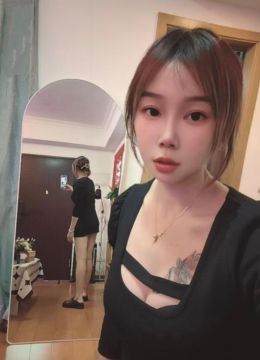 龙岗小巧玲珑胸小姐姐