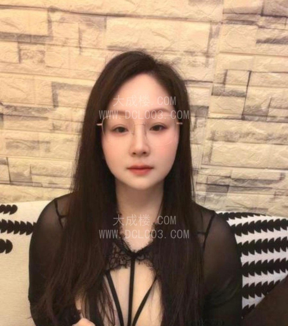 常州武进巨乳眼镜少妇