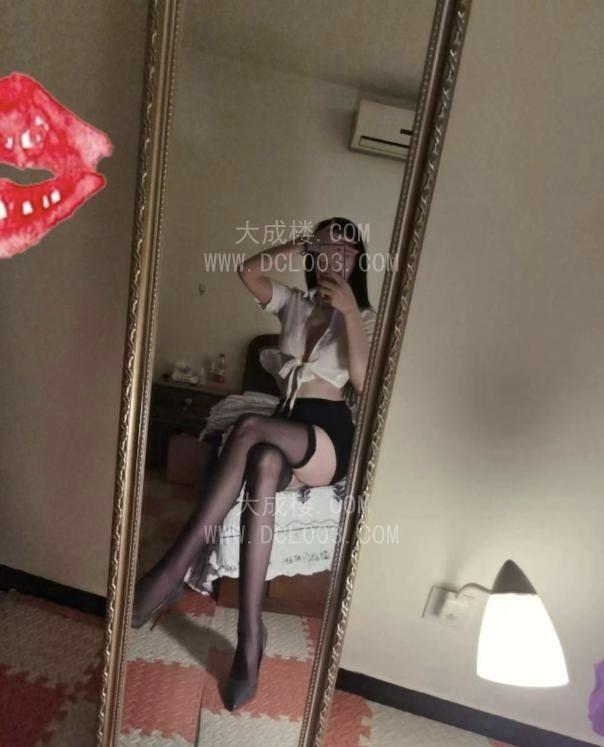 身材苗条腿长老师