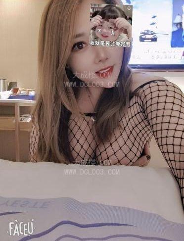 健身巨乳肥臀妞妞